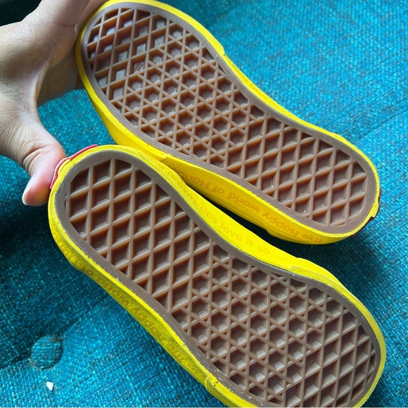 Vans Kids Gummy Bears Haribo Special Edition Retails For $80 - Picture 6 of 9